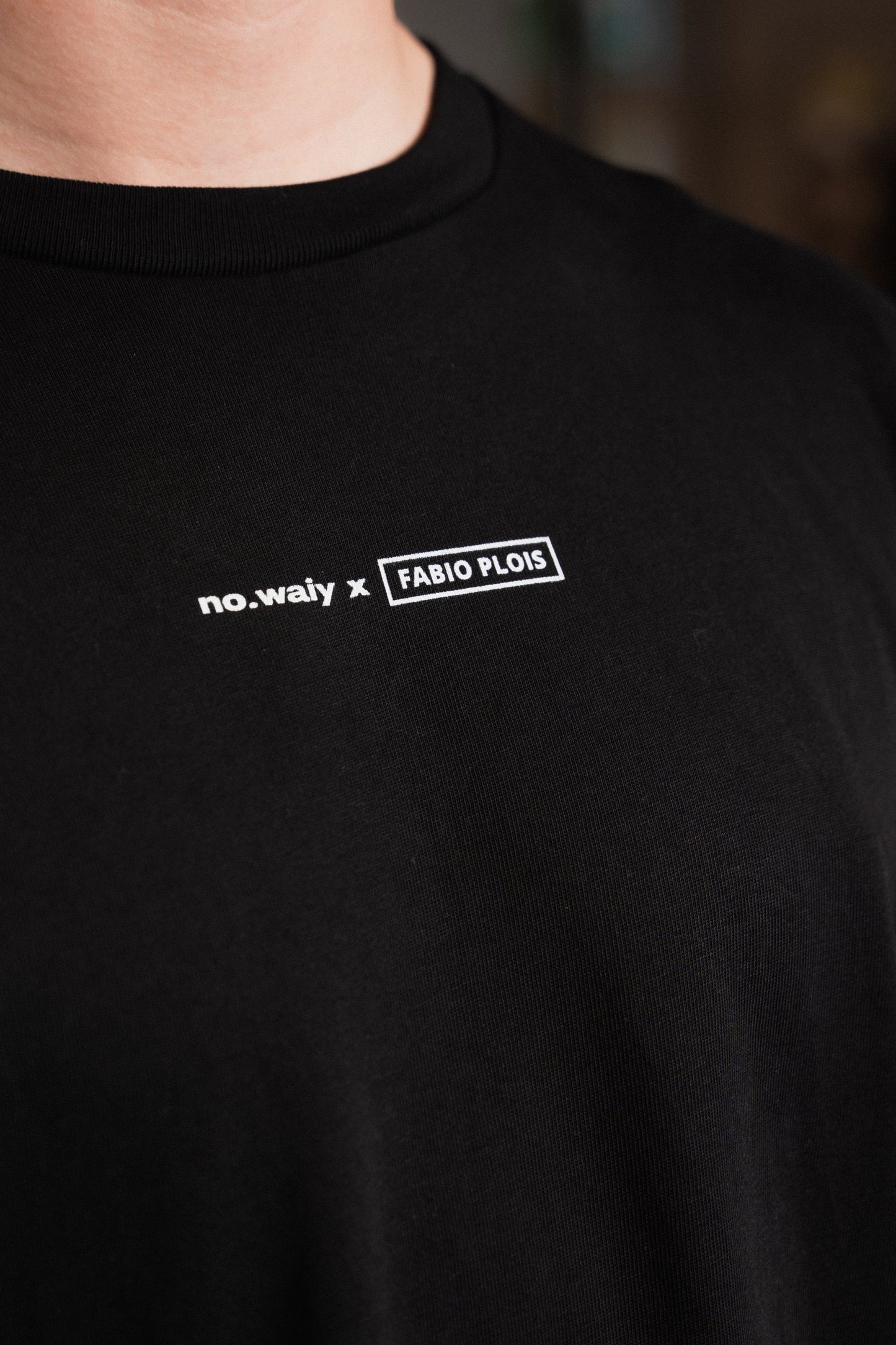 1 oversized t-shirt no.waiy x Fabio Plois