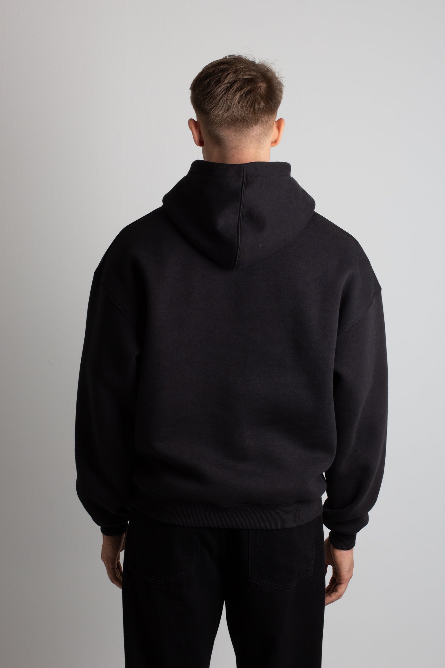 a oversize hoodie plain black