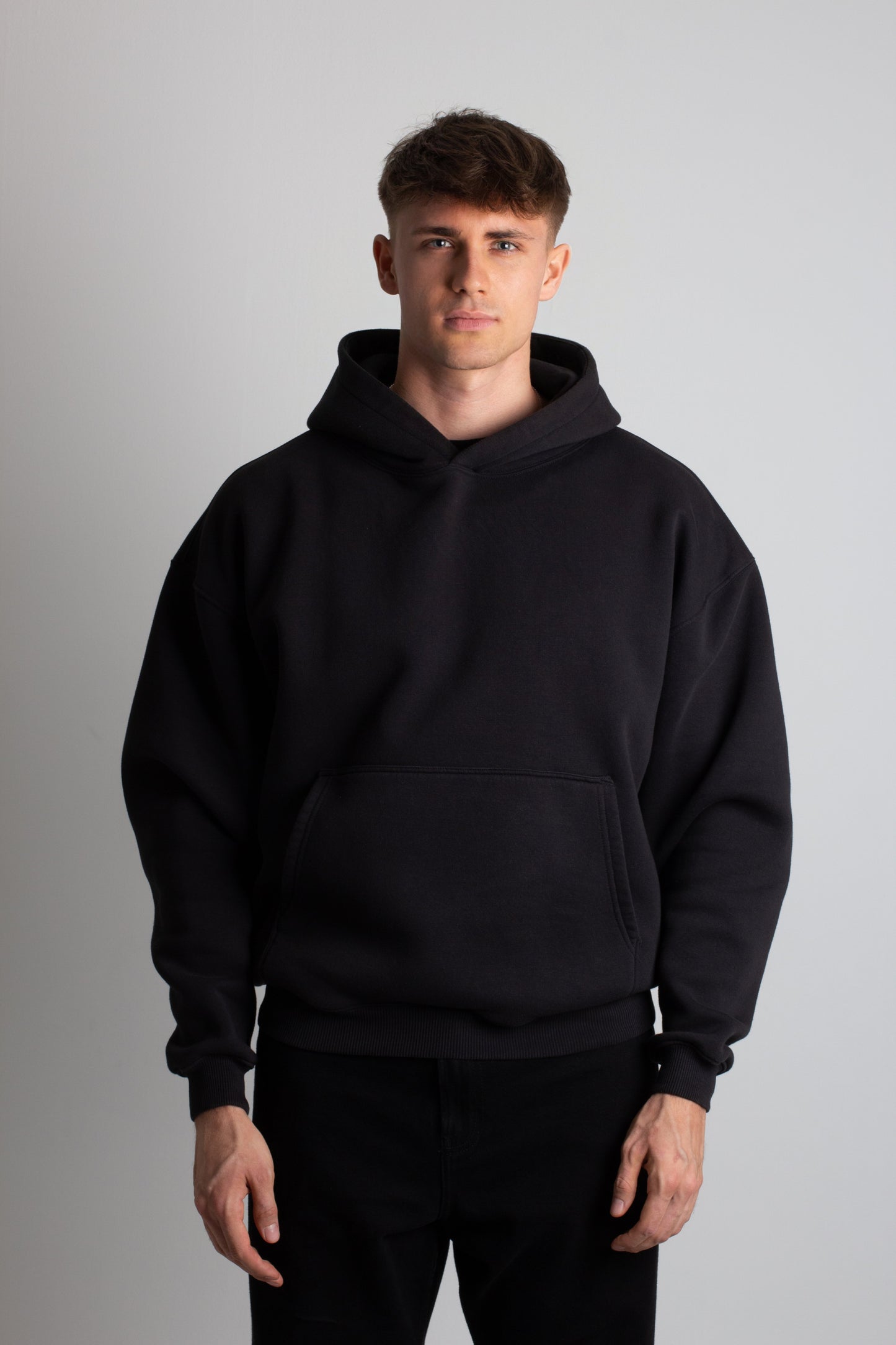 a oversize hoodie plain black